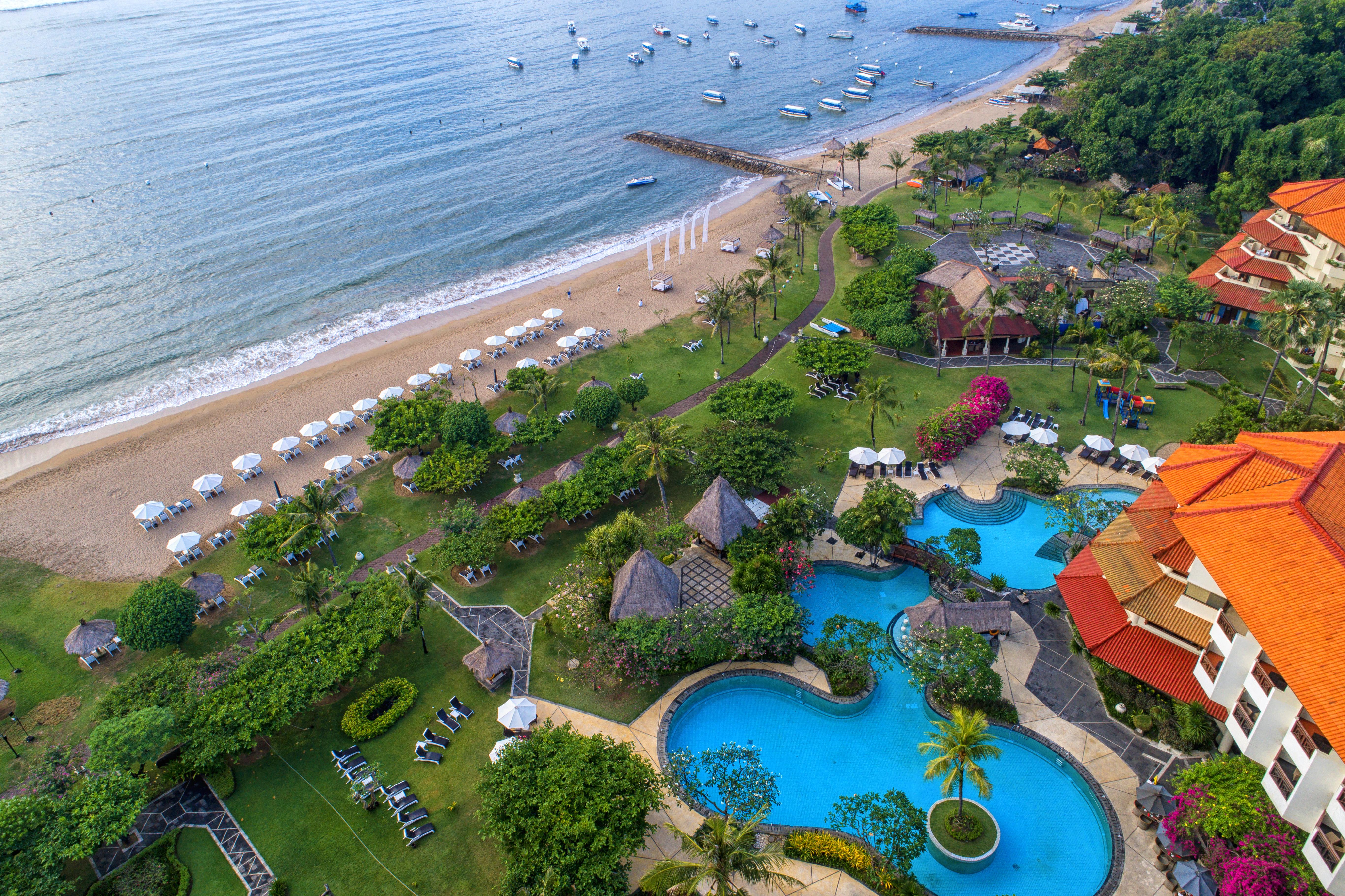 Grand Mirage Resort & Thalasso Bali Nusa Dua  Eksteriør bilde Aerial view of the resort